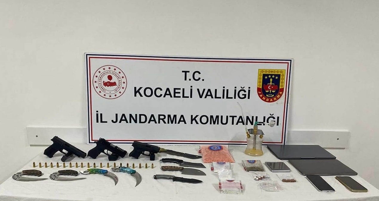 Dilovası’nda yüzlerce uyuşturucu hap ele geçirildi