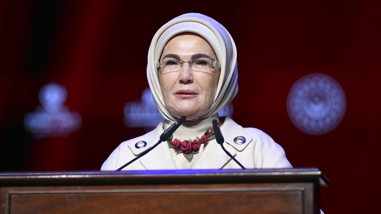 Emine Erdoğan’dan ata tohumlarının satışa sunulmasına ilişkin paylaşım
