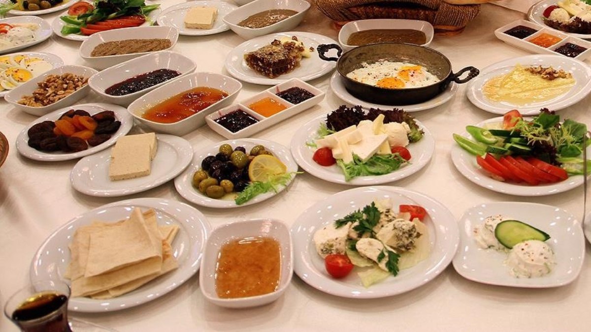 Ramazan Bayramı’nda beslenmenin püf noktaları