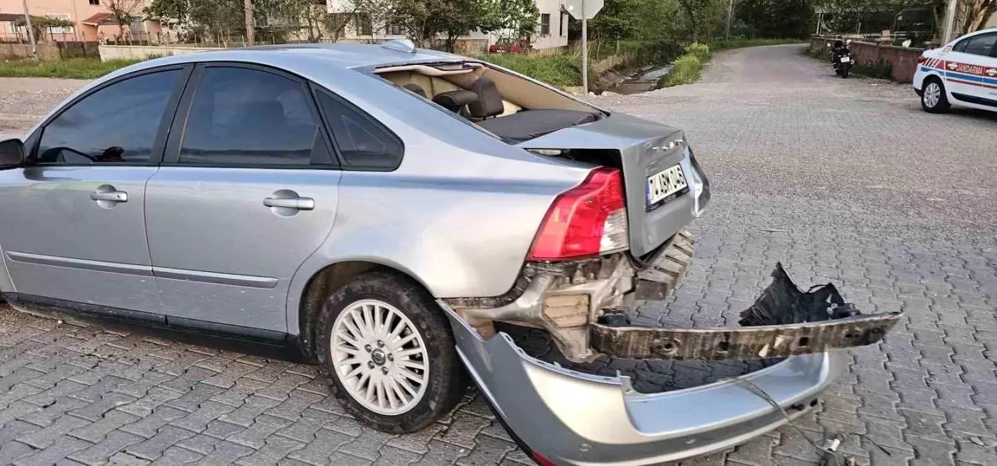 Cide’de Kaza: Sürücü Yaralandı